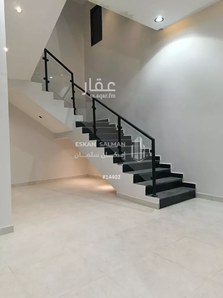 فيلا للبيع في شارع فهاد القحطاني, حي النظيم, مدينة الرياض, منطقة الرياض صورة 3