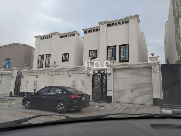 فيلا للبيع في شارع جازان, حي ضاحية الملك فهد, مدينة الدمام, المنطقة الشرقية