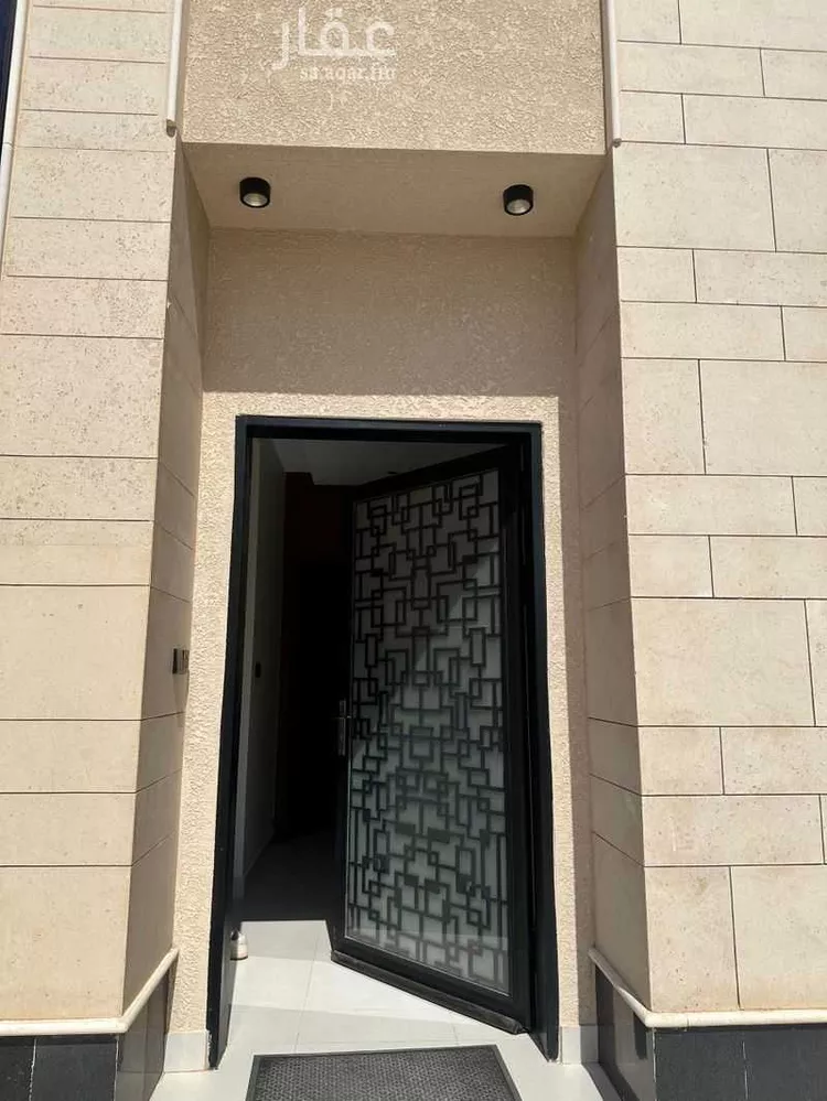 فيلا للإيجار في شارع وادي الباطن ، حي الملك فهد ، عنيزة ، عنيزة