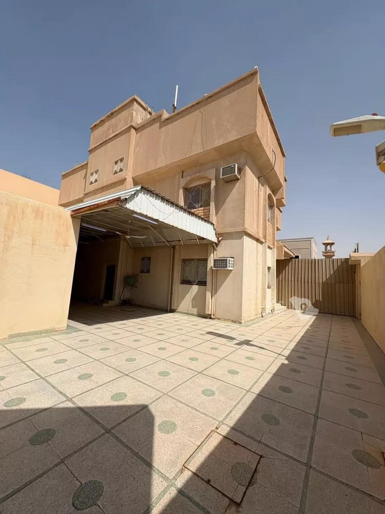 فيلا للبيع في شارع سعد بن عمارة , حي ظهرة البديعة, مدينة الرياض, منطقة الرياض صورة 3