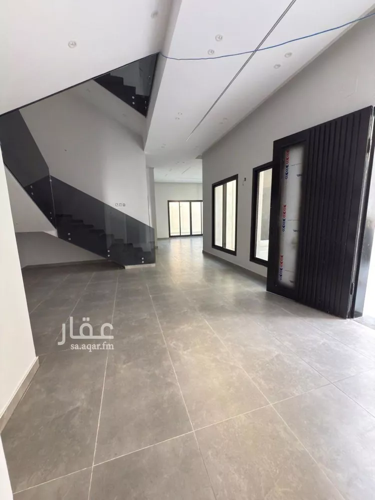 فيلا للبيع في شارع ابن الصاحب, حي الورود, مدينة الخرج, منطقة الرياض