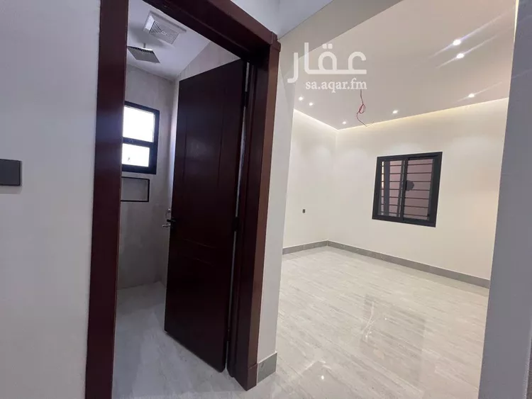 شقة للبيع في شارع عبدالرحمن بن قاسم, حي عكاظ, مدينة الرياض, منطقة الرياض صورة 3