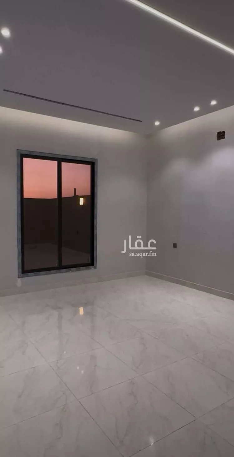 دور للبيع في شارع حسن مشاط, حي عكاظ, مدينة الرياض, منطقة الرياض صورة 3