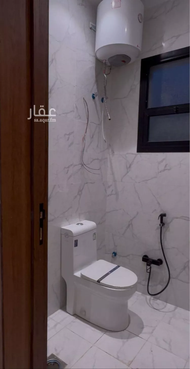 دور للبيع في شارع الفواز ، حي عكاظ ، الرياض ، منطقة الرياض صورة 3