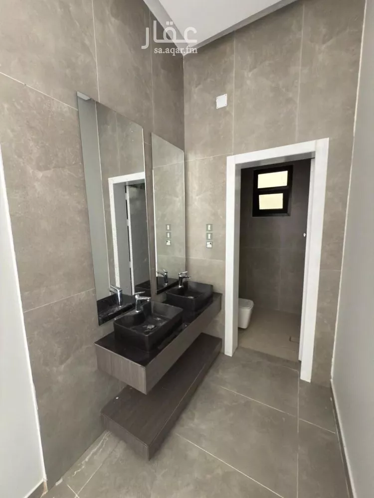 فيلا للبيع في شارع ابن الصاحب, حي الورود, مدينة الخرج, منطقة الرياض صورة 2