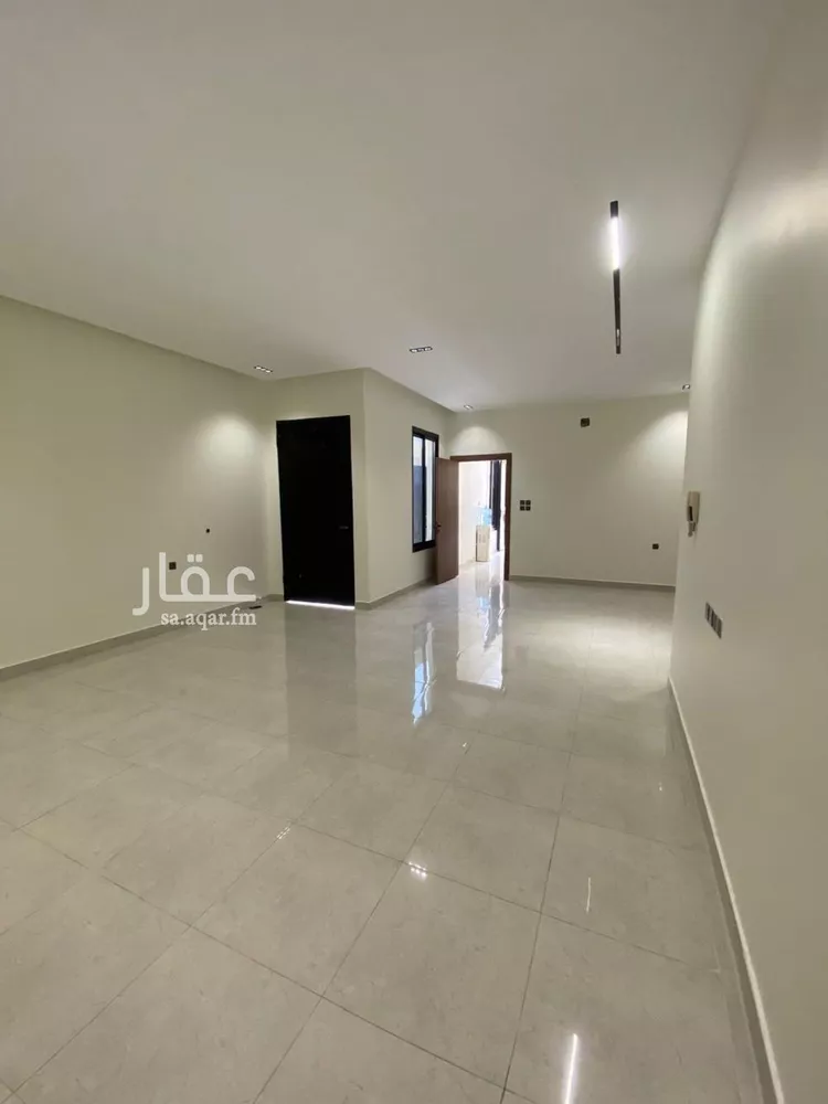 Floor for Sale in Riyadh Tuwaiq صورة 4