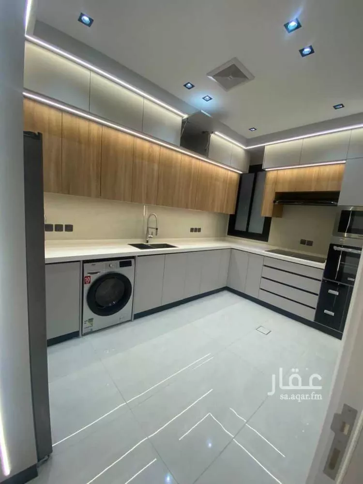 شقة للبيع في شارع عبيدالله ابن حفص ابن انس, حي شوران, مدينة المدينة المنورة, منطقة المدينة المنورة 7