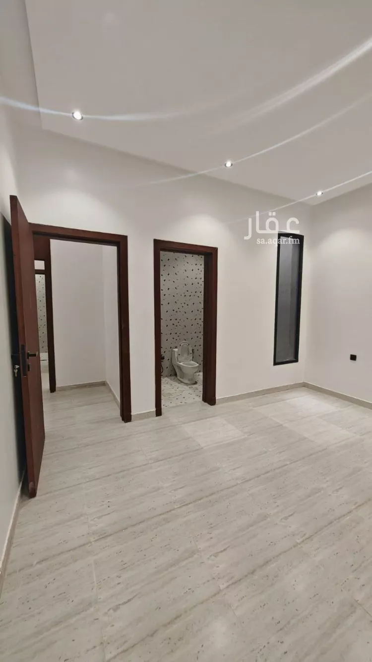 دور للبيع في شارع جمال بن عبدالله شيخ, حي طويق, مدينة الرياض, منطقة الرياض صورة 2