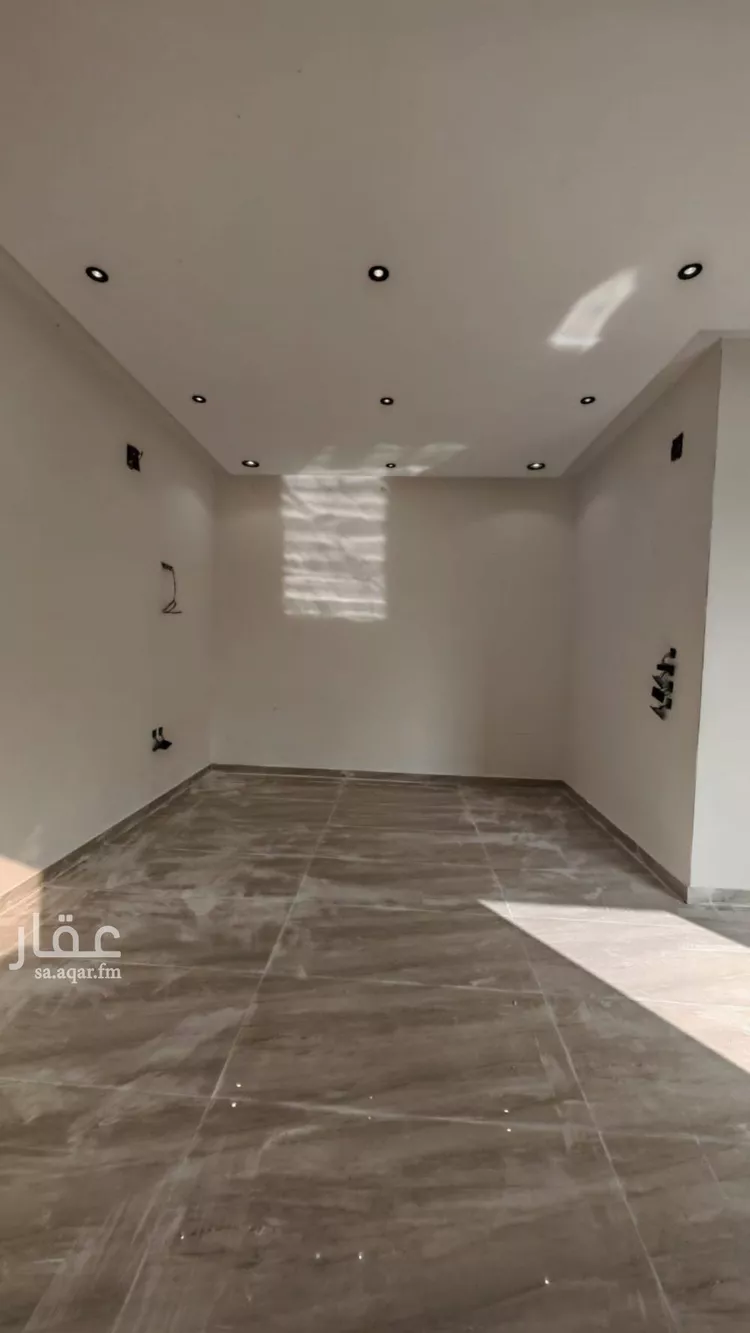 دور للبيع في شارع القصيم, حي طويق, مدينة الرياض, منطقة الرياض صورة 4