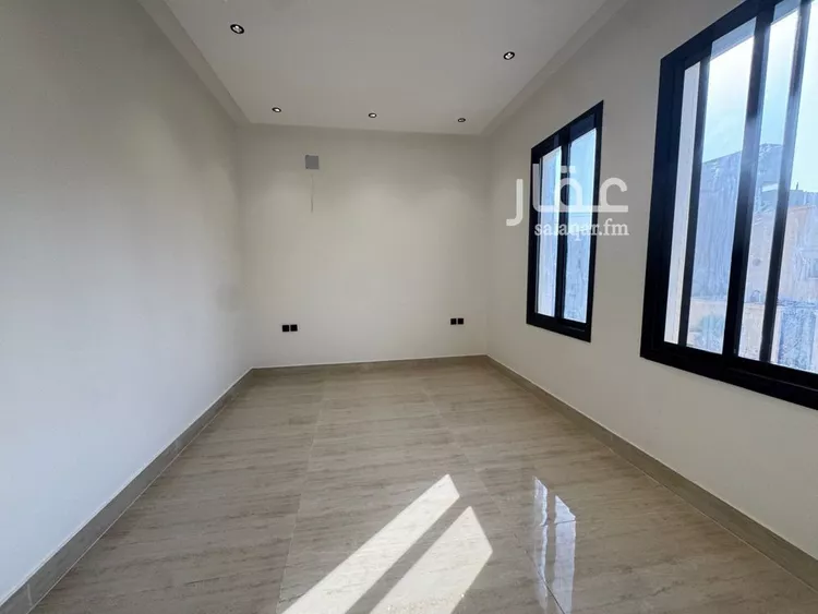دور للبيع في شارع زين العابدين المنوفي, حي العوالي, مدينة الرياض, منطقة الرياض صورة 3