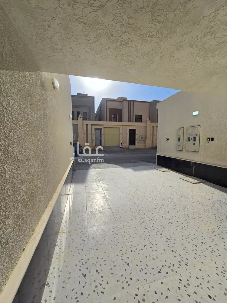 Floor for Sale in Riyadh Tuwaiq صورة 5