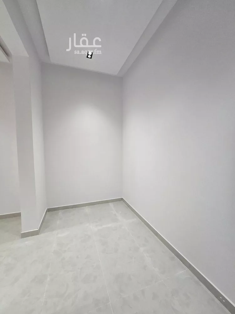 Floor for Sale in Riyadh Tuwaiq صورة 5