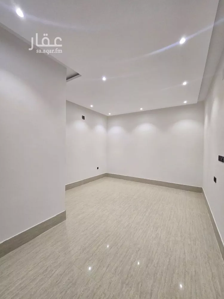 فيلا للبيع في شارع عوف, حي العوالي, مدينة الرياض, منطقة الرياض صورة 5