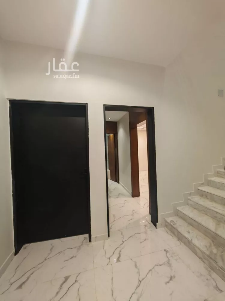 دور للبيع في شارع يحي المفتي, حي طويق, مدينة الرياض, منطقة الرياض صورة 3