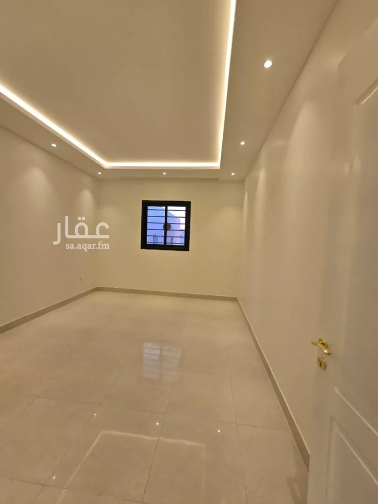 دور للبيع في شارع الحسين القزويني, حي عكاظ, مدينة الرياض, منطقة الرياض صورة 5
