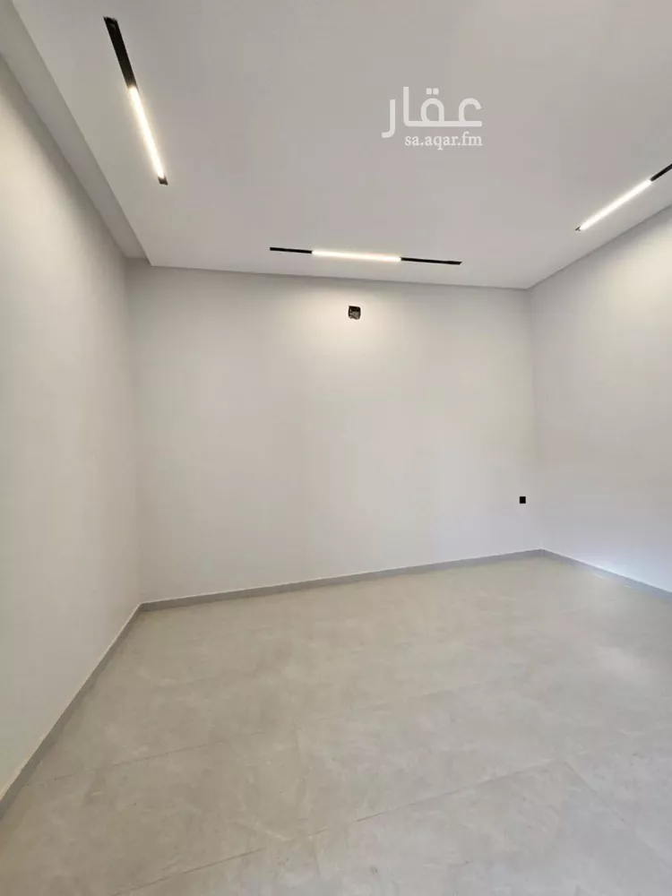 فيلا للبيع في شارع الحارث بن كلدة الثقفي, حي العوالي, مدينة الرياض, منطقة الرياض صورة 3