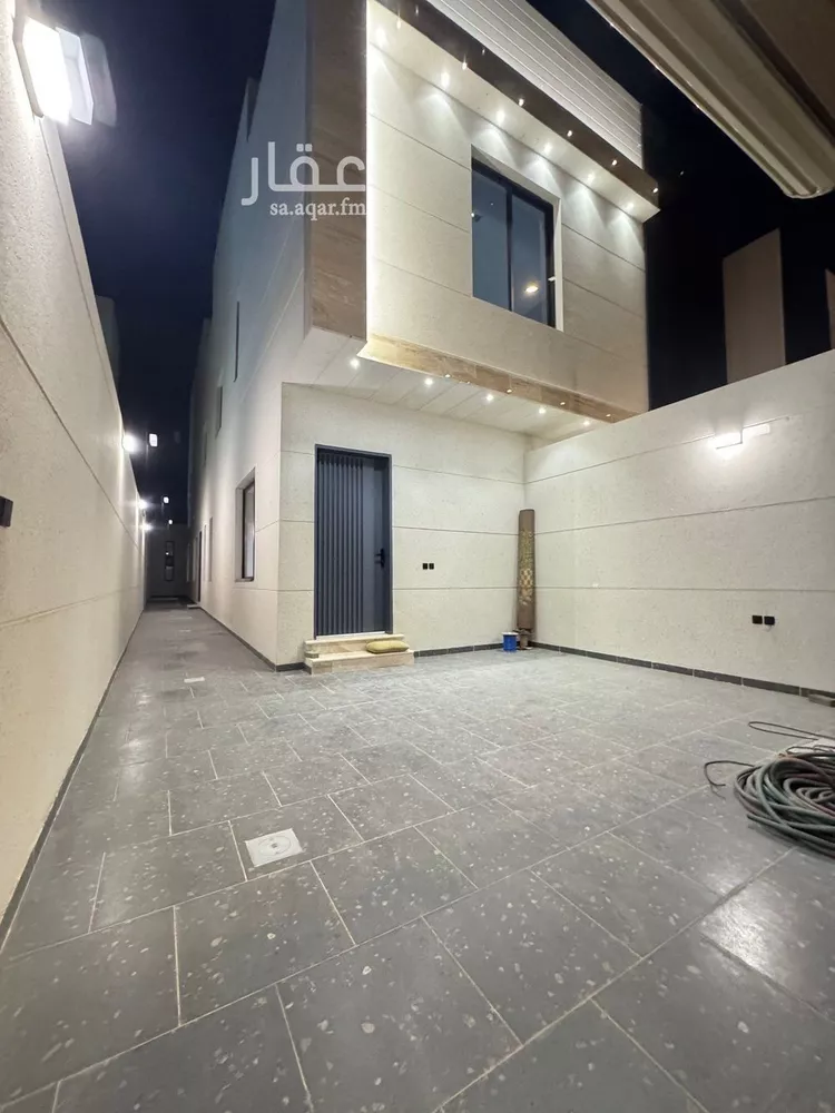 دور للبيع في شارع ناصر الدين, حي العريجاء الغربي, مدينة الرياض, منطقة الرياض صورة 2