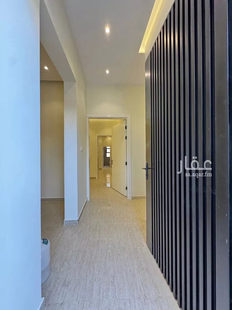 فيلا للبيع في شارع عبد العيسي, حي الزهرة, مدينة الرياض, منطقة الرياض صورة 3