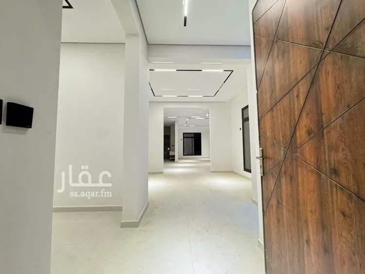 فيلا للبيع في شارع الجنادرية, حي ظهرة لبن, مدينة الرياض, منطقة الرياض صورة 3