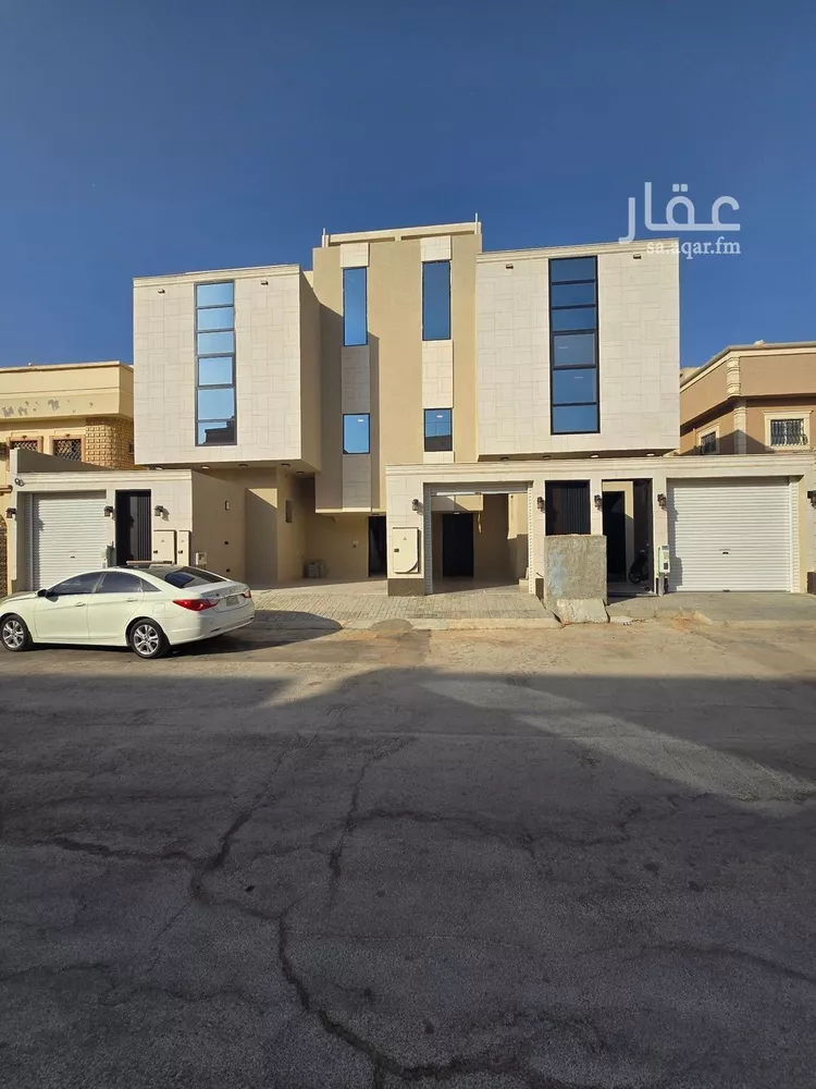 Floor for Sale in Riyadh Al Uraija Al Gharbiyah
