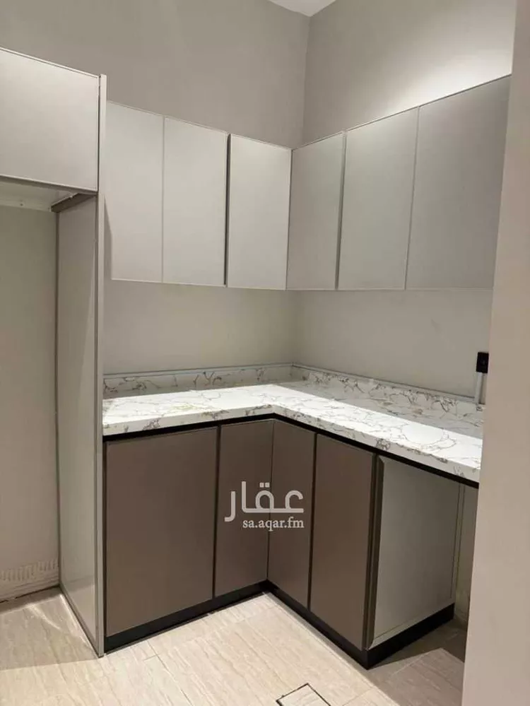 شقة للإيجار في شارع عبادة بن الصامت, حي الروضة, مدينة الرياض, منطقة الرياض صورة 2