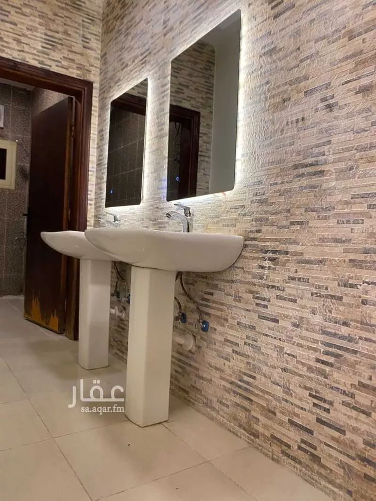 شقة للإيجار في شارع 5457371, حي المرجانية, مدينة رابغ, منطقة مكة المكرمة صورة 2