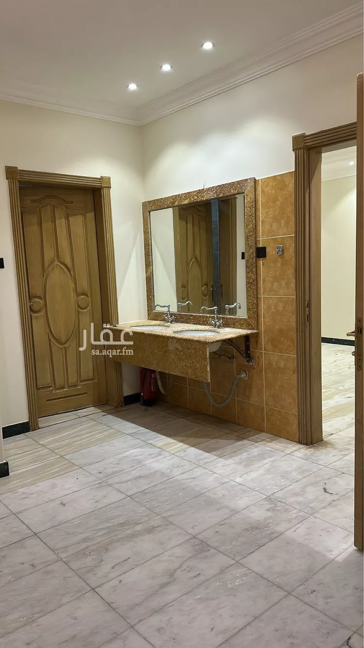 فيلا للإيجار في شارع عبدالله الأسدي, حي مغرزات, مدينة الرياض, منطقة الرياض صورة 5