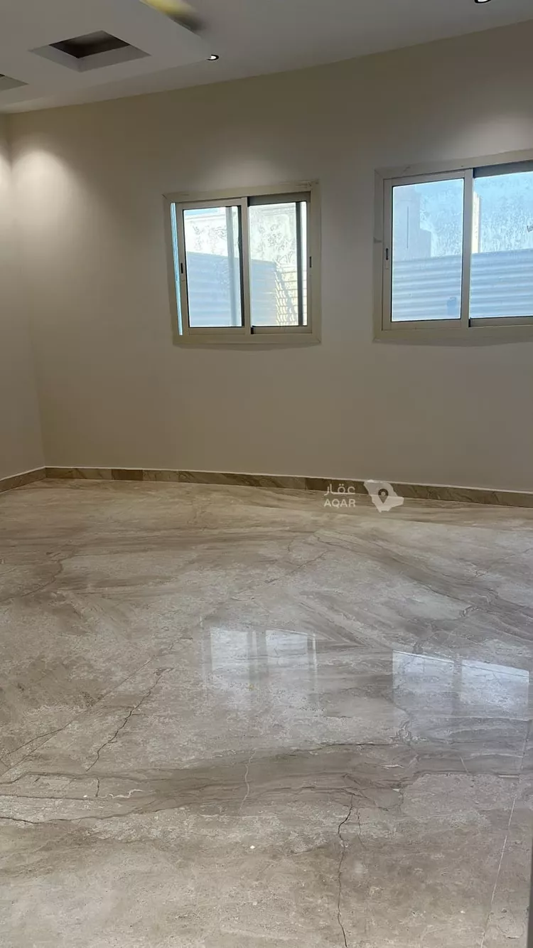Floor for Rent in Riyadh Al Arid 9