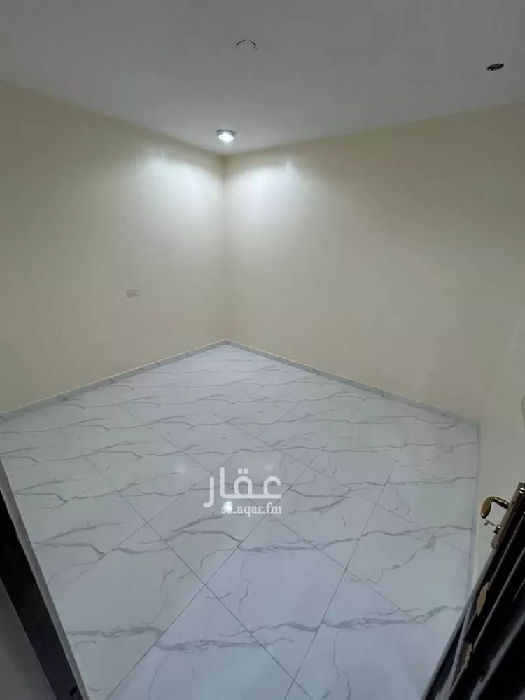 شقة للإيجار في شارع المدينة المنوره, حي الراشدية الثالث, مدينة الاحساء, المنطقة الشرقية