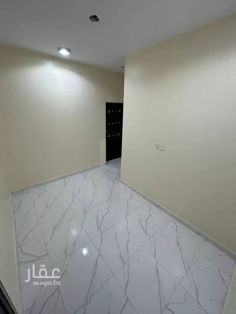 شقة للإيجار في شارع المدينة المنوره, حي الراشدية الثالث, مدينة الاحساء, المنطقة الشرقية صورة 2