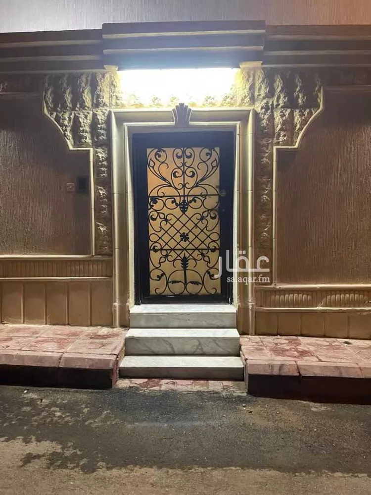 Floor for Rent in Riyadh Al Uraija Al Wusta 6