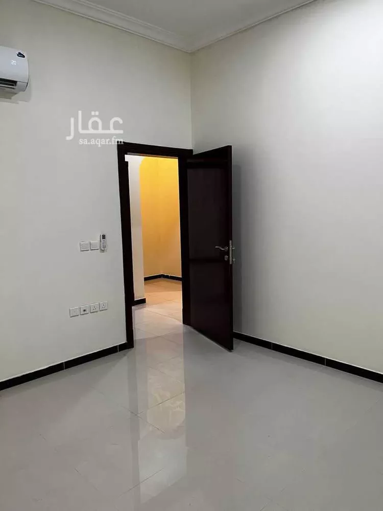 شقة للإيجار في شارع الصداوي, مدينة الظهران, المنطقة الشرقية صورة 3