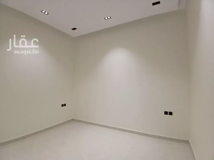 دور للبيع في شارع ابي مالك الاعرابي, حي العوالي, مدينة الرياض, منطقة الرياض صورة 4