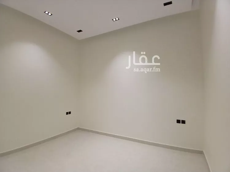 دور للبيع في شارع عبدالفتاح كردي, حي العوالي, مدينة الرياض, منطقة الرياض 7