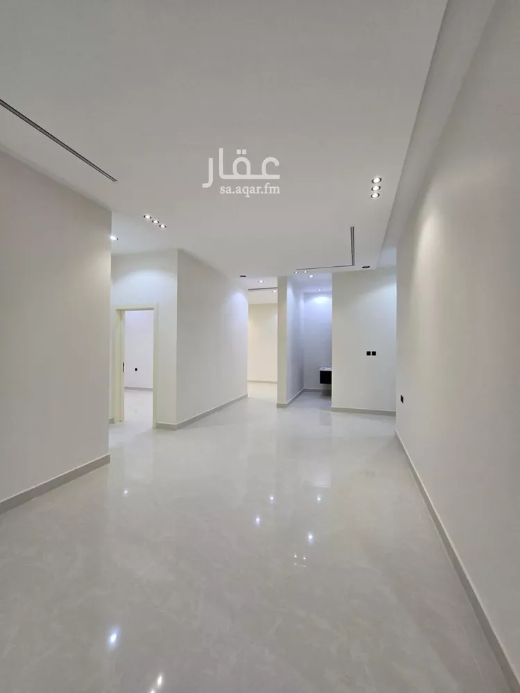 دور للبيع في شارع الزنكلوني, حي عكاظ, مدينة الرياض, منطقة الرياض صورة 4