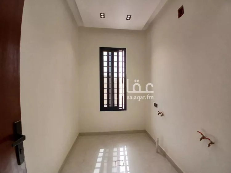 Floor for Sale in Riyadh Dhahrat Namar ุตูุฑุฉ 2