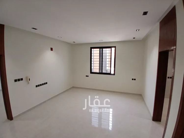 دور للبيع في شارع يحيى الأزدي, حي العوالي, مدينة الرياض, منطقة الرياض 7