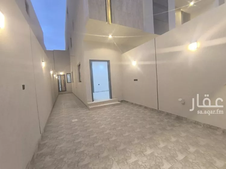 Floor for Sale in Riyadh Tuwaiq صورة 3