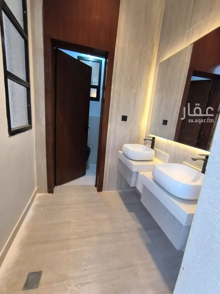 دور للبيع في شارع إسماعيل العطار, حي طويق, مدينة الرياض, منطقة الرياض 10