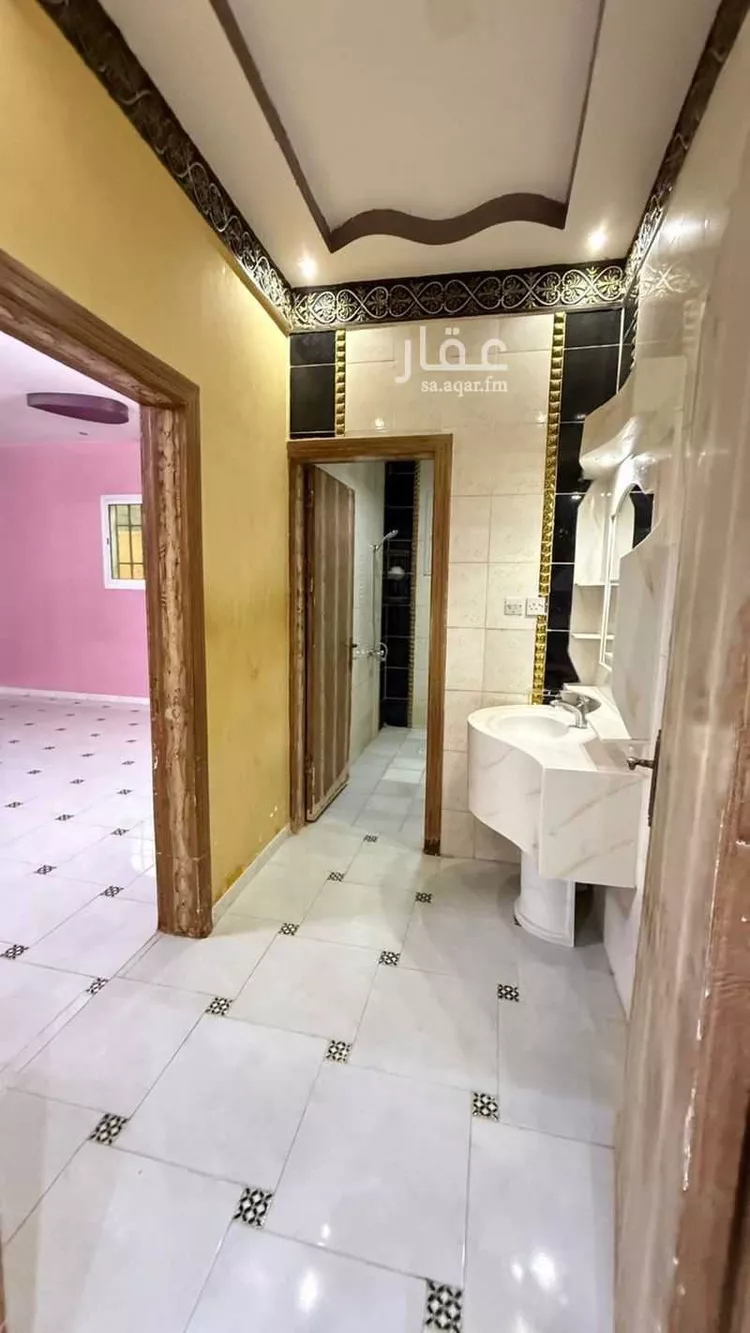 دور للبيع في شارع أبي عبدالرحمن ثوبان, حي طويق, مدينة الرياض, منطقة الرياض صورة 3