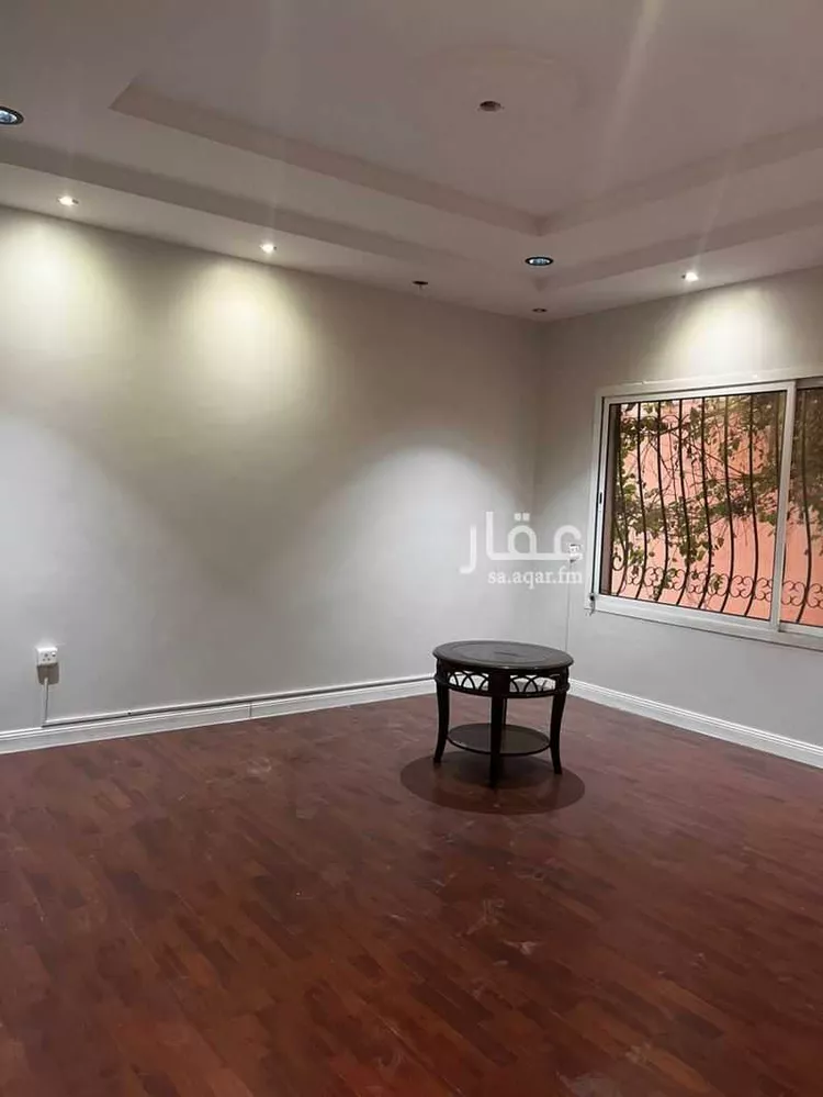 فيلا للإيجار في شارع صفي الدين الكيلاني, حي العوالي, مدينة الرياض, منطقة الرياض صورة 2
