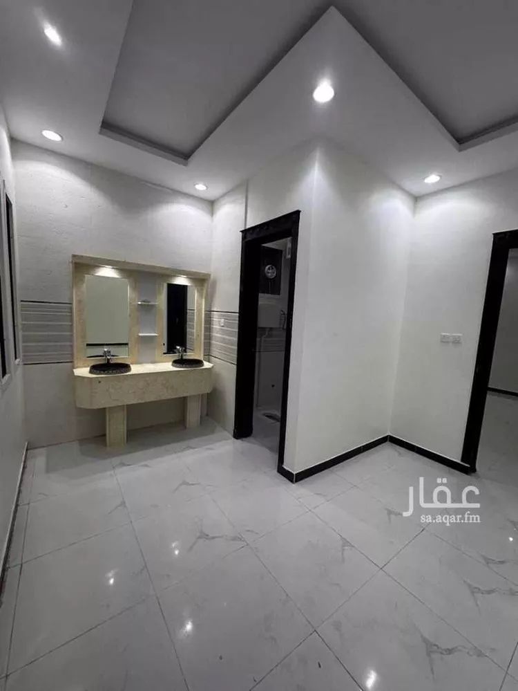 فيلا للبيع في شارع إسماعيل المغيثي, حي طويق, مدينة الرياض, منطقة الرياض 18