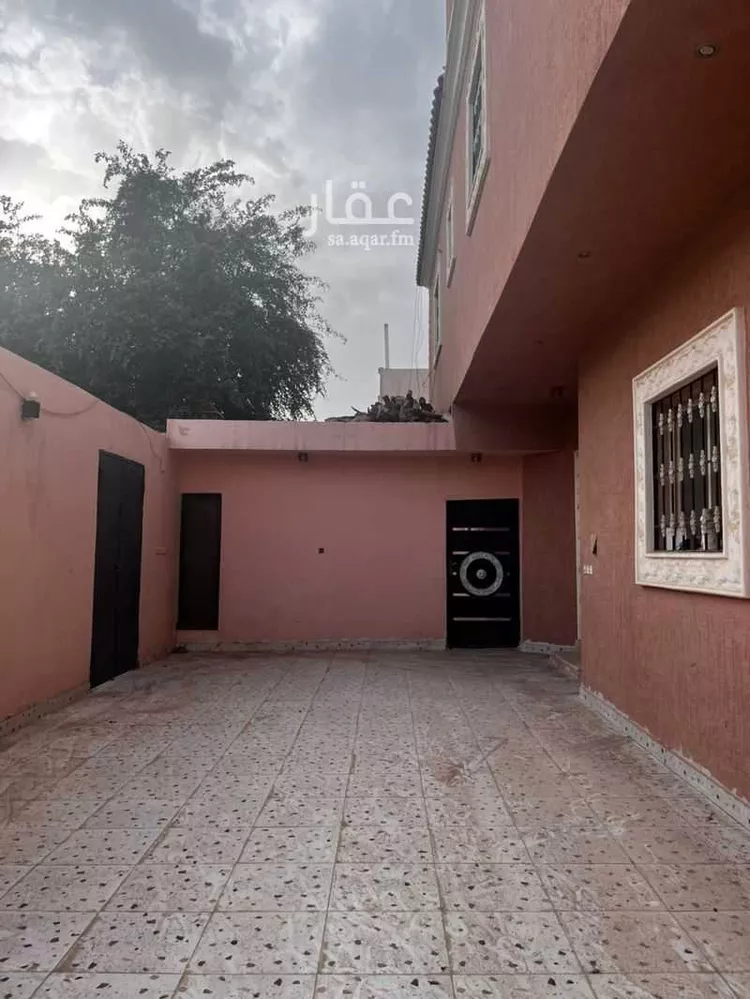 فيلا للإيجار في شارع صفي الدين الكيلاني, حي العوالي, مدينة الرياض, منطقة الرياض صورة 3