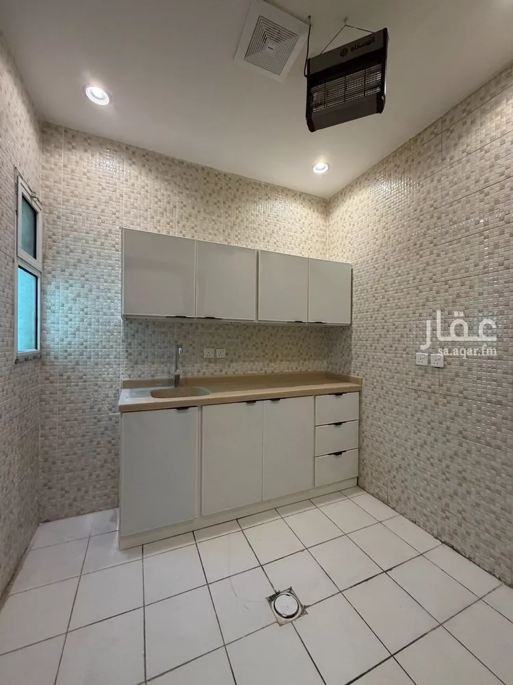 شقة للإيجار في شارع الندوة, حي الندوة, مدينة الرياض, منطقة الرياض صورة 5