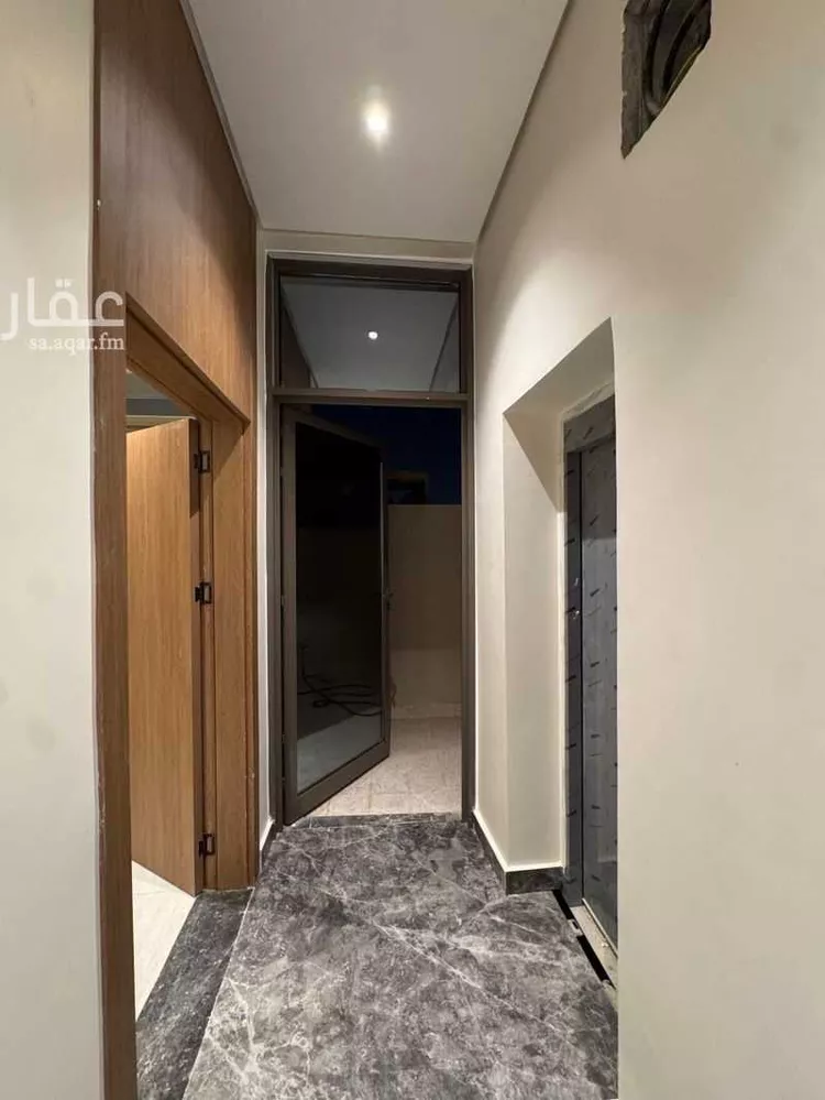 دور للبيع في شارع الحجا, حي النفل, مدينة الرياض, منطقة الرياض صورة 4