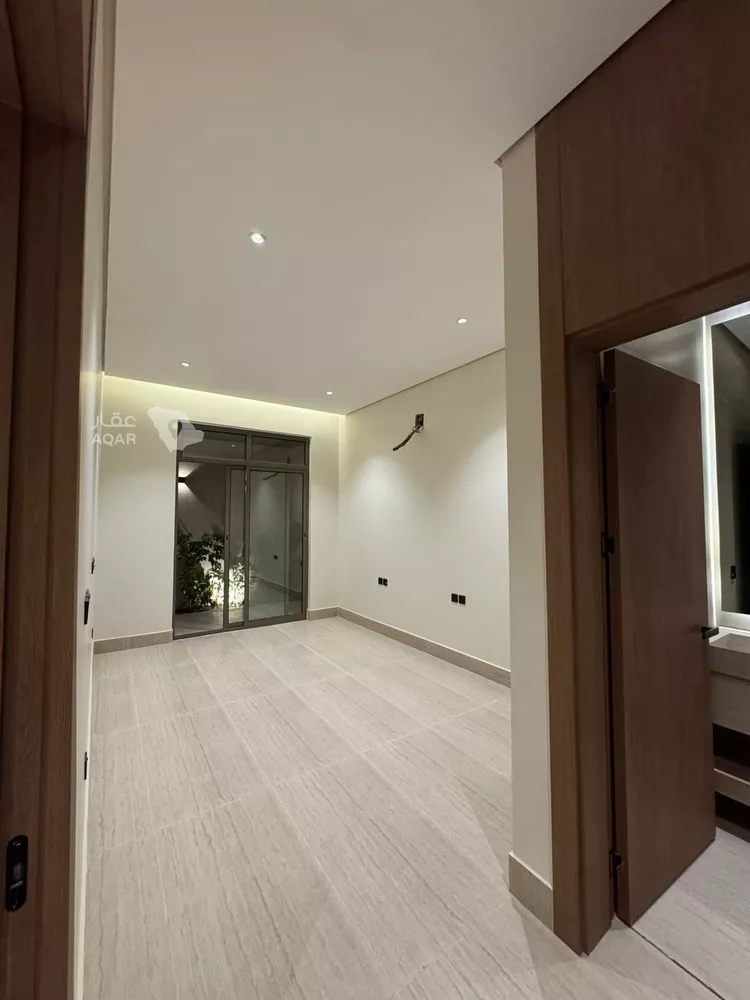 Floor for Sale in Riyadh An Nafal 18