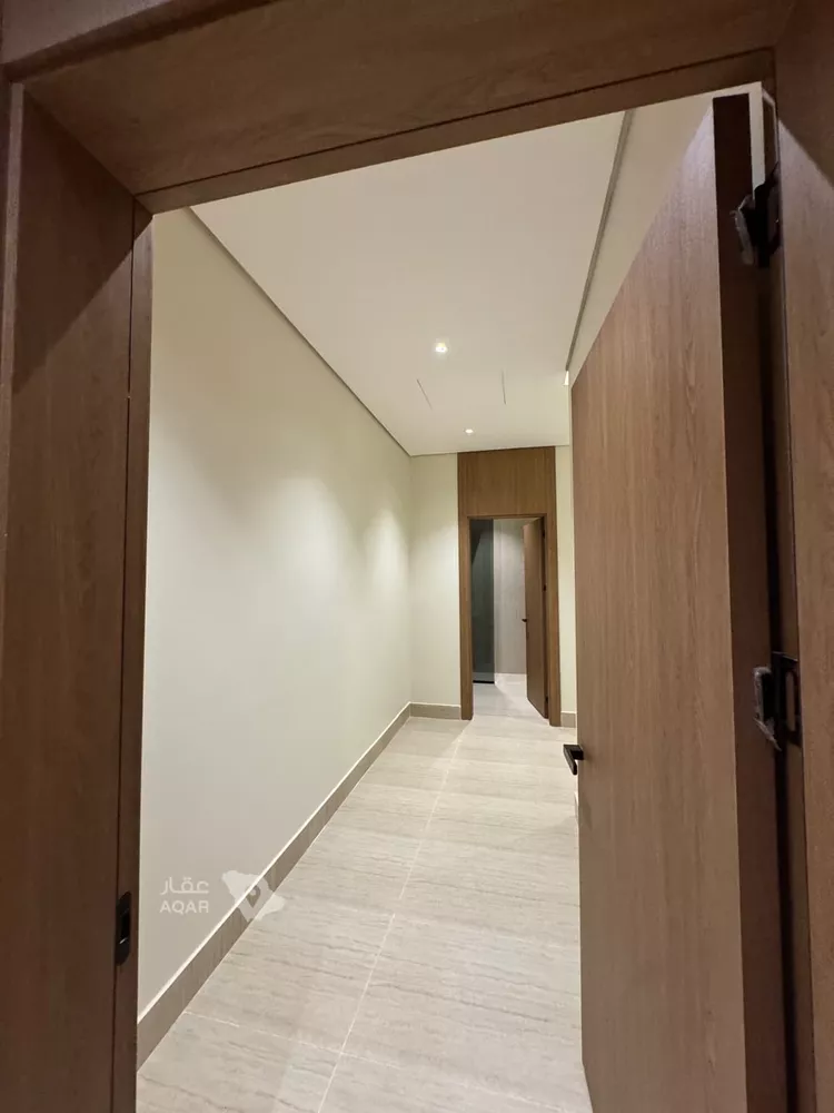 Floor for Sale in Riyadh An Nafal 15