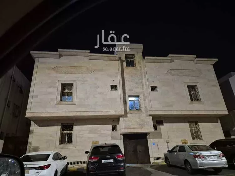 عمارة للبيع في شارع عبدالله ابن اسحق, حي بئر عثمان, مدينة المدينة المنورة, منطقة المدينة المنورة