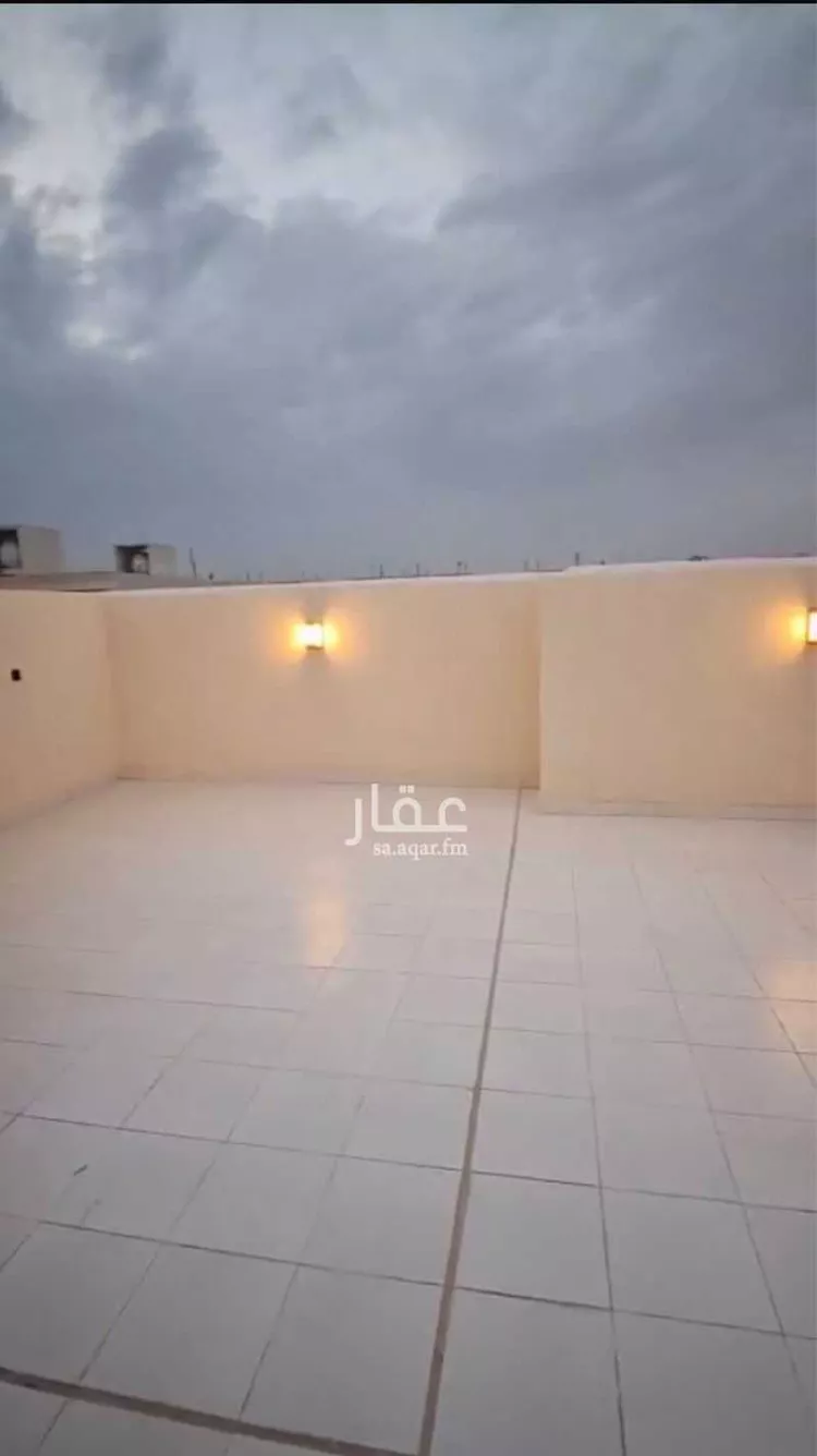 دور للبيع في شارع  15, حي المعيزيلة, مدينة الرياض, منطقة الرياض