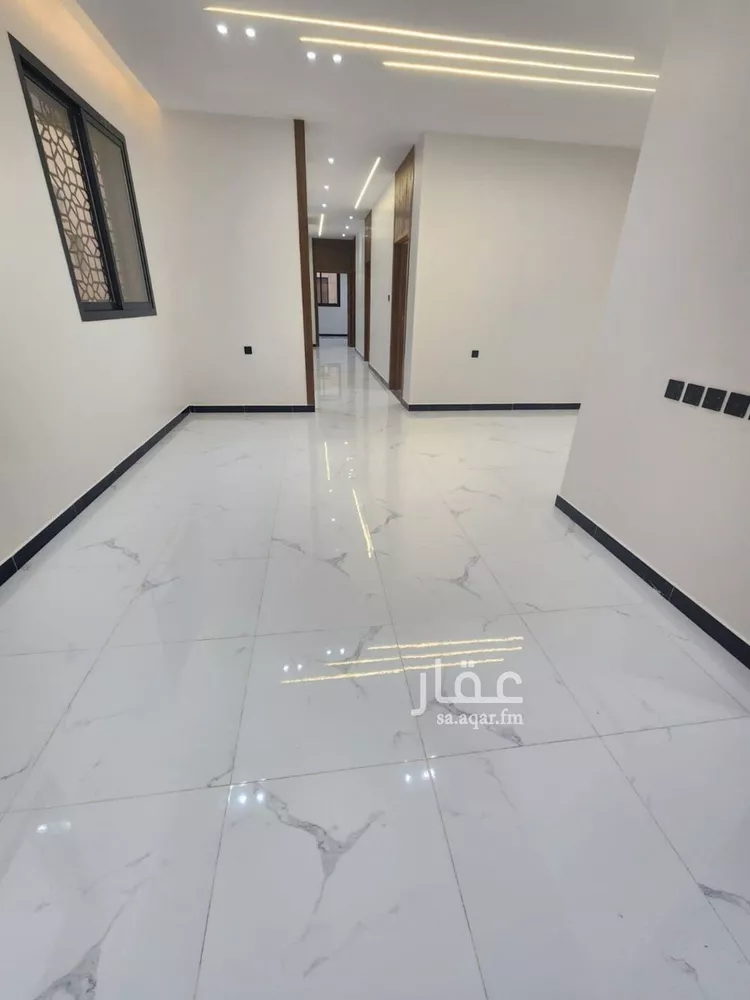 Villa for Sale in Riyadh Tuwaiq 14